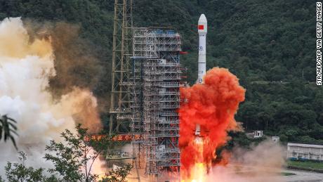 El rival de GPS de China, Beidou, ahora está en pleno funcionamiento después del lanzamiento del satélite final