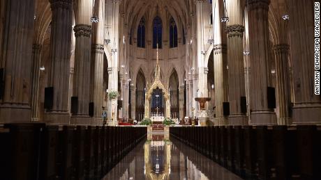La Catedral de San Patricio de Nueva York está a punto de celebrar su primera misa pública desde marzo