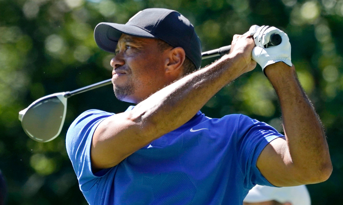 Tiger Woods tiene un comienzo sólido en Northern Trust